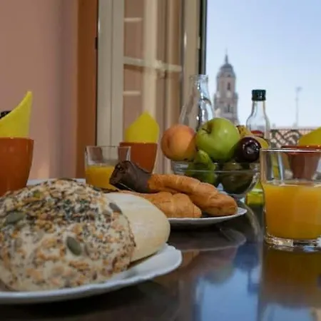 Livemalaga Atico Catedral Apartment Malaga